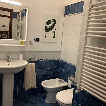 The Lady Apartment *